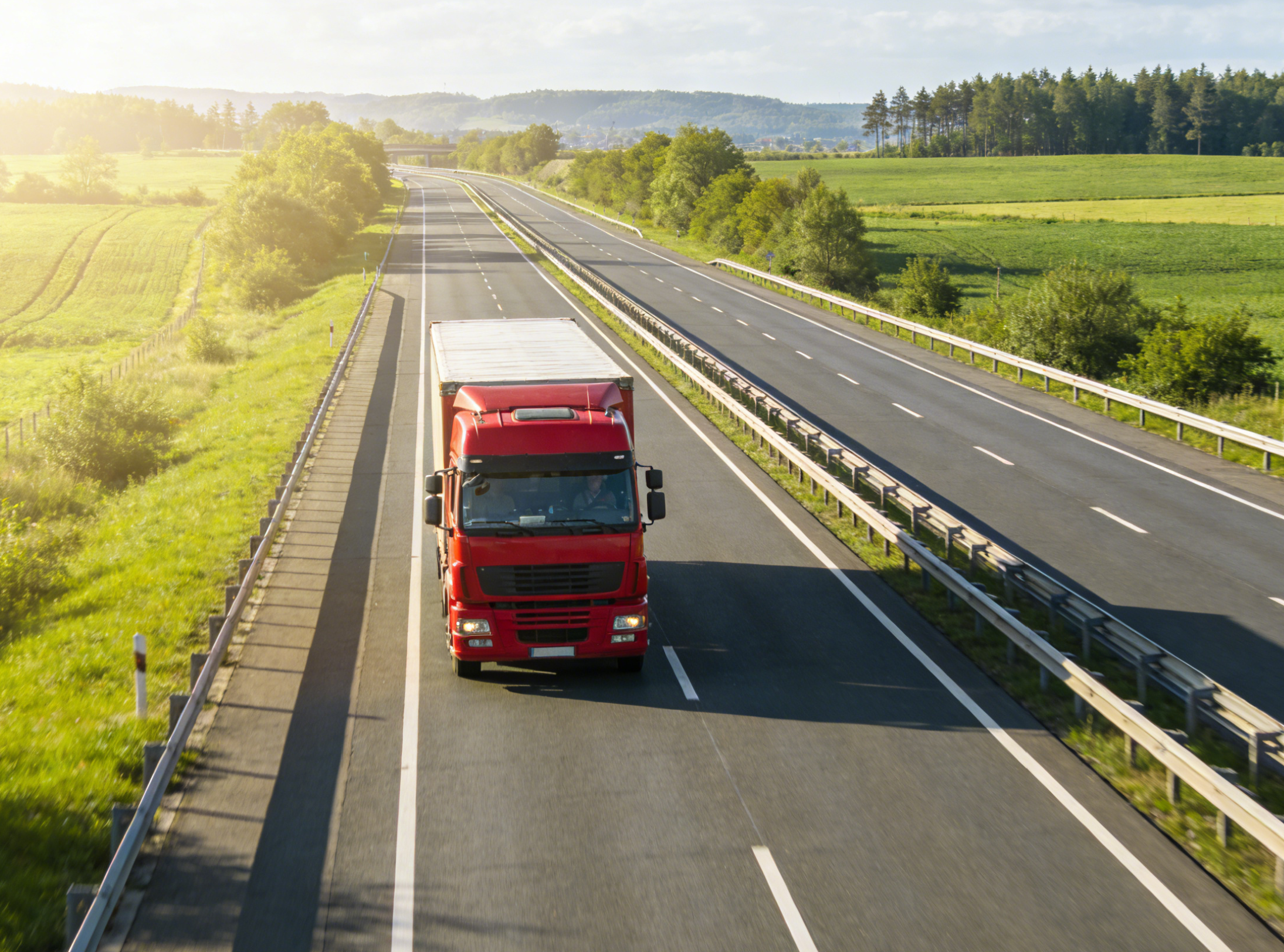 大货车的三大备胎保险-超赔险、驾乘险、货运险
